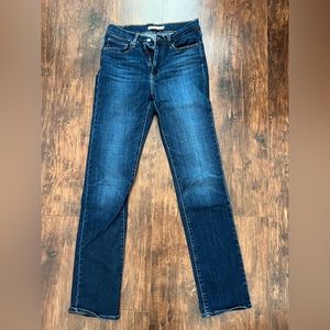 Levi’s 724 high rise straight jeans